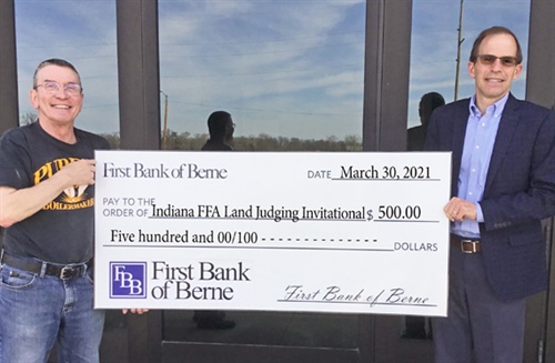 First Bank of Berne makes donation to benefit Indiana FFA