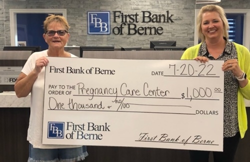 First Bank of Berne donates to the Pregnancy Care Center 