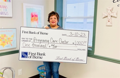 FIRST BANK OF BERNE DONATES TO PREGNANCY CARE CENTER