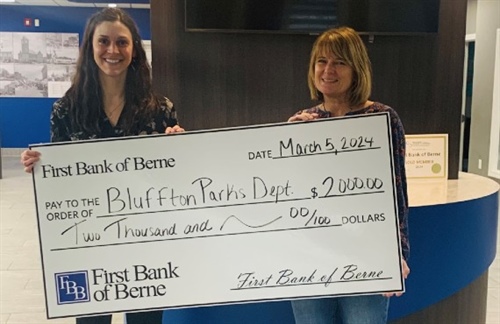 First Bank of Berne Donates to Bluffton Parks Department
