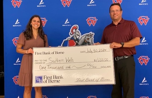 First Bank of Berne donates to Southern Wells Community Schools