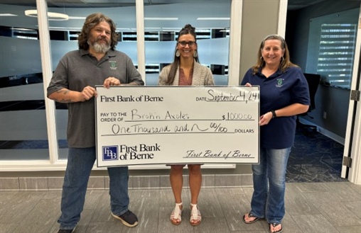 First Bank of Berne donates to Brok’n Axoles Car Club