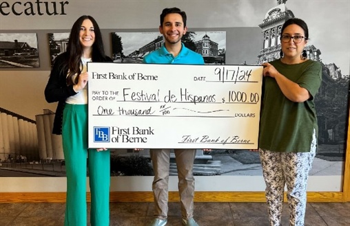 First Bank of Berne donates to Festival of Hispanics